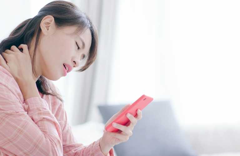 ストレートネック（スマホ首）｜福岡市南区 整体、整骨院で根本改善ならたすく整骨院へ