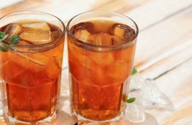 夏の冷たい飲み物、飲み過ぎていない？胃腸が弱くなり、自律神経の乱れ、腰痛に！